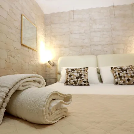 Apartment Gb